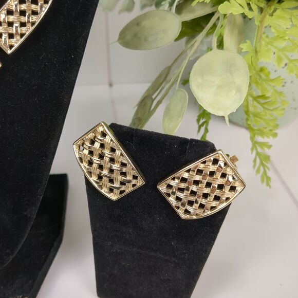 Vintage Sarah Coventry Signed Necklace Bracelet Earrings Set 1960s Basket Weave - Picture 3 of 11